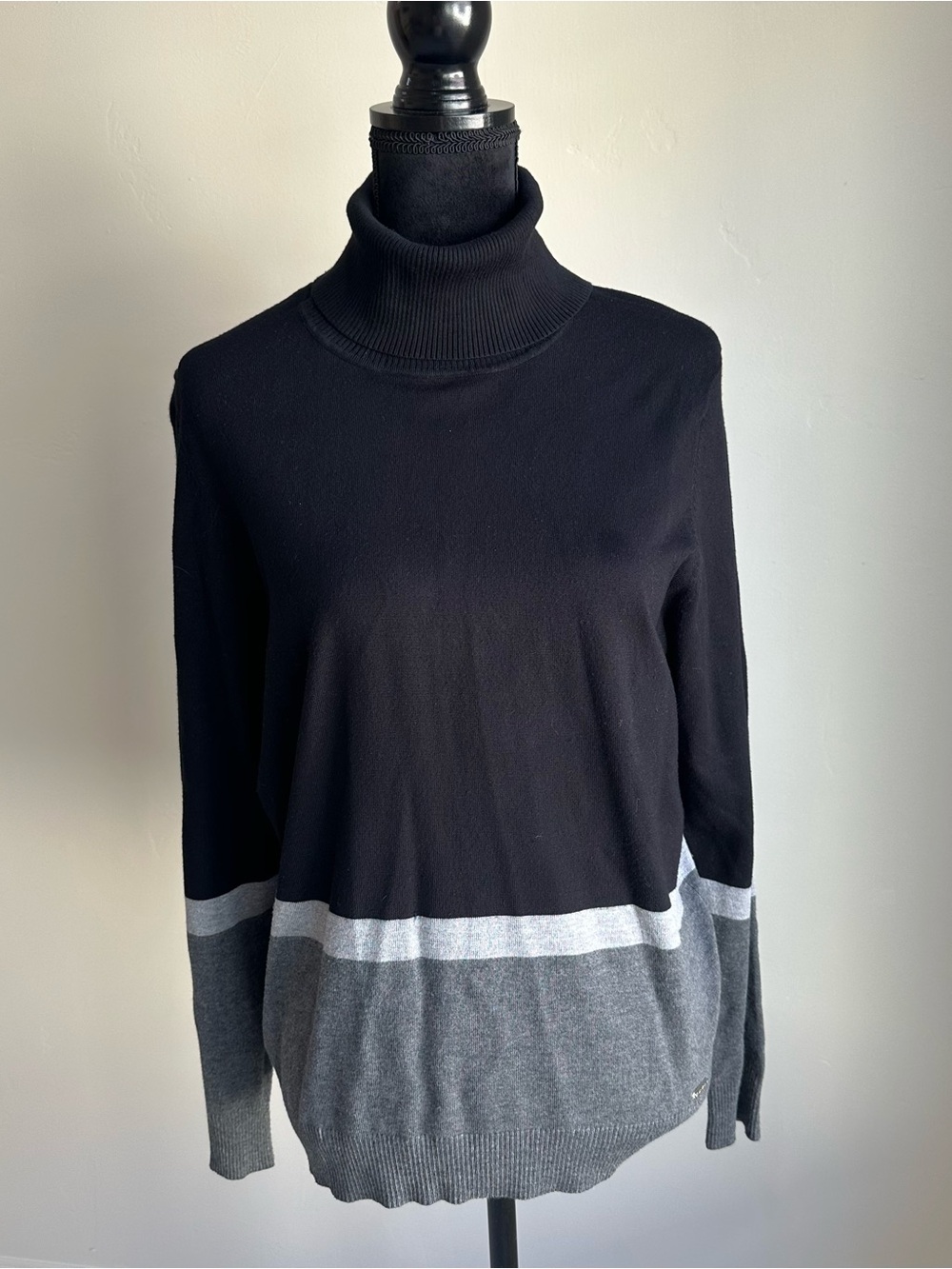 Calvin Klein Black and Gray Striped Turtleneck Sweater Size XL